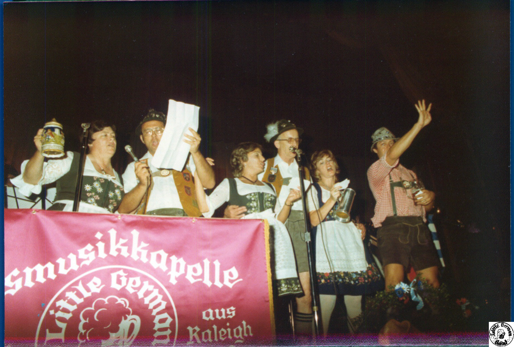 1976 10 16 01 Raleigh Oktoberfest.jpg